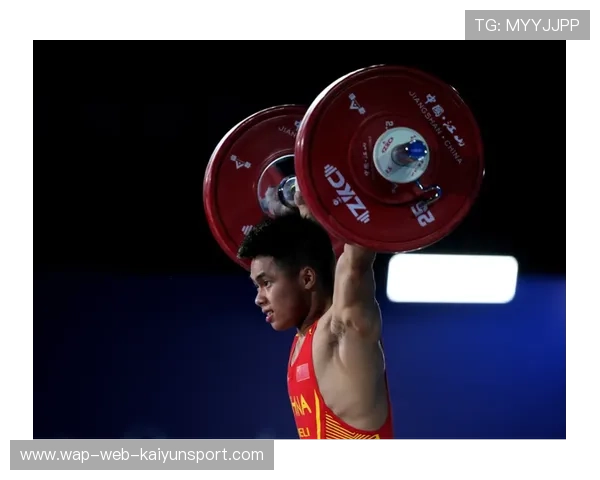 世界举重巡回赛中国成年队稳定发挥多枚夺牌